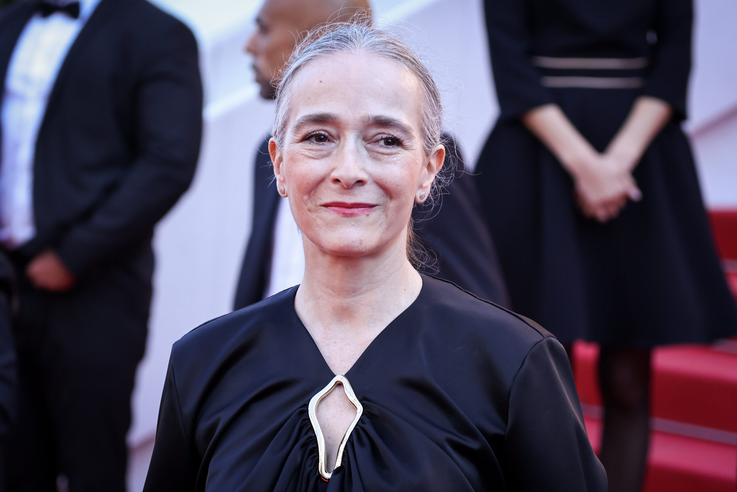 Delphine Ernotte Prolongée dans Son Mandat à la Tête de France Télévisions : Quelques Interrogations Persistantes