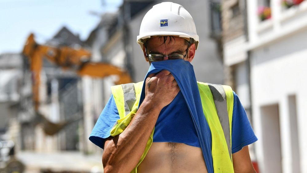 La canicule dévaste la France : les travailleurs subissent des conditions inhumaines