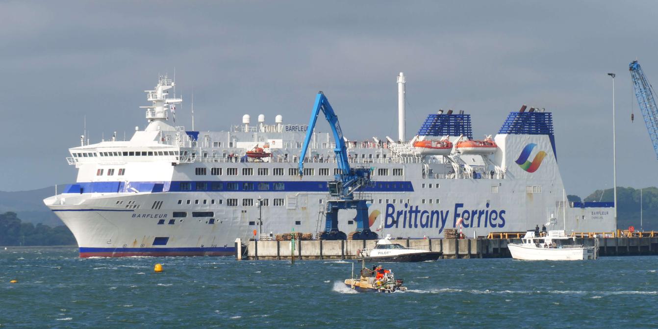 Les syndicats de Brittany Ferries dénoncent le dumping social avec un bateau des Bahamas