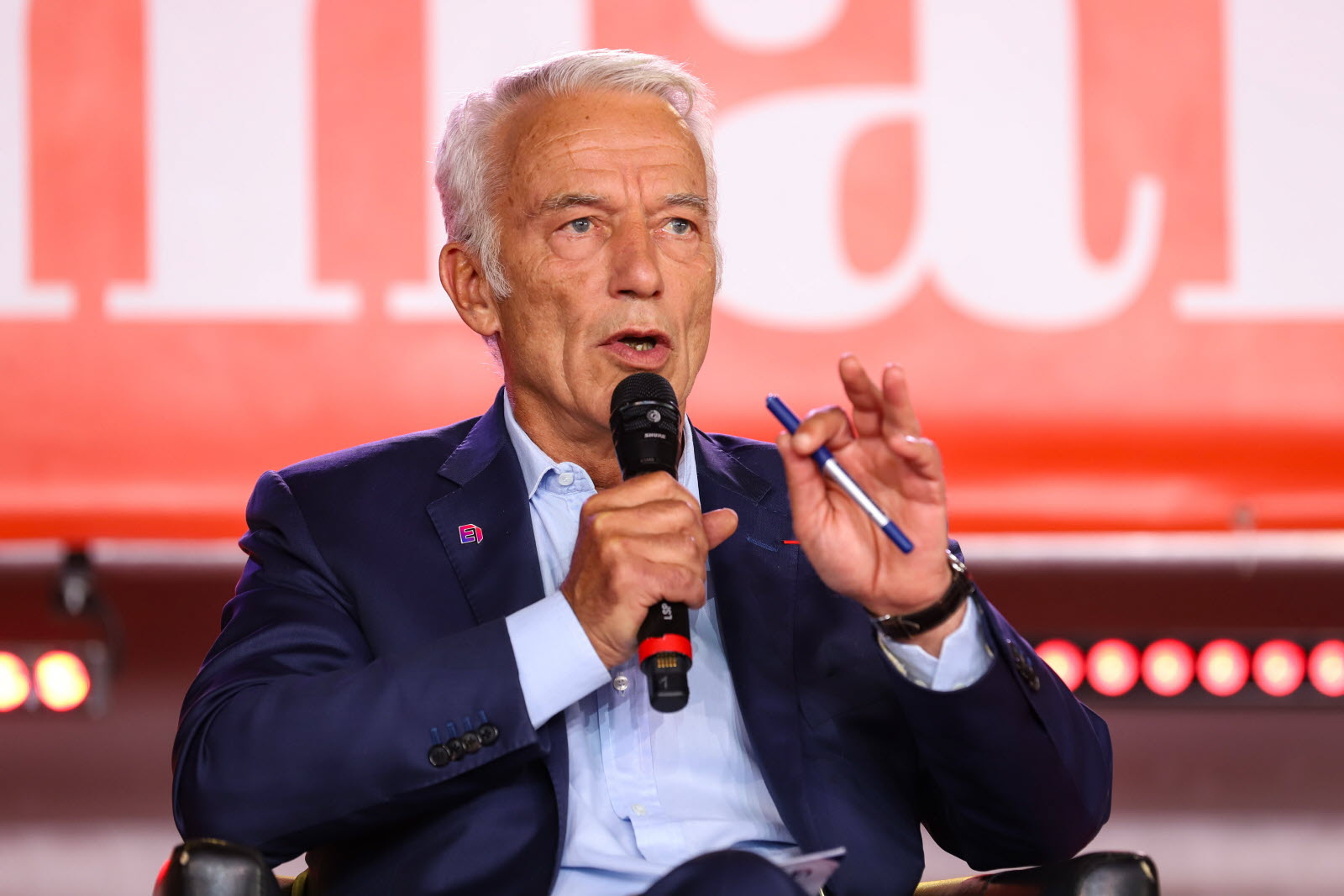 Une manifestation patronale divisée : le Medef face à la méfiance de ses pairs