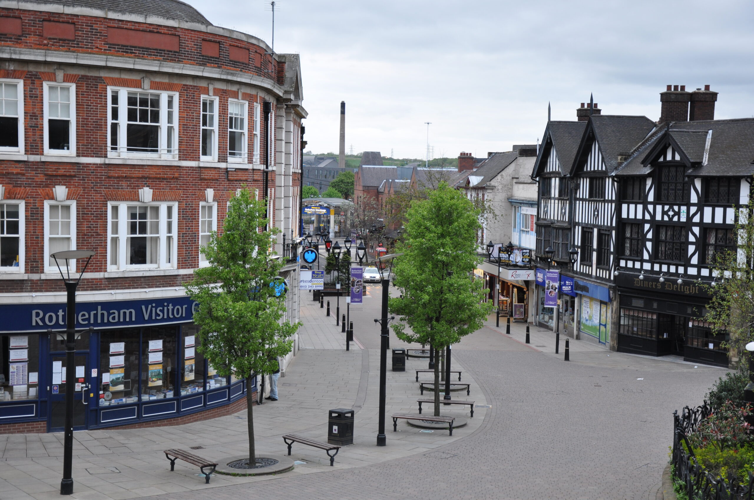 Des criminels pédophiles de Rochdale condamnés à des peines sévères après une violente histoire d’exploitation sexuelle